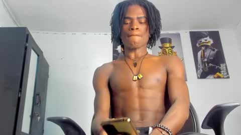 Snapshot of darwin_jhonson chatting on February 2025 02:02:01 PM Darwin online show from February 2025 02:02:01 PM