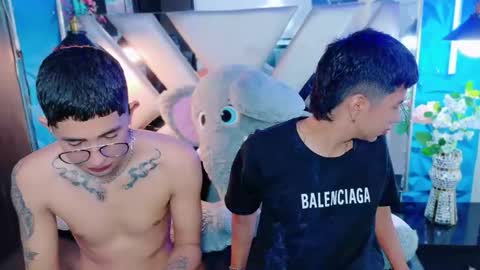 darwinandbrayan online show from November 2025 08:13:02 PM