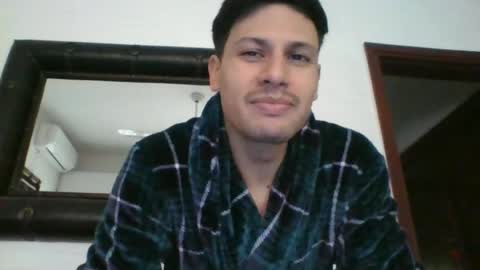 Snapshot of daryof chatting on June 2026 04:42:01 PM Daryo Franco online show from June 2026 04:42:01 PM