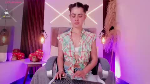 Snapshot of dasha_rodriguez chatting on June 2026 02:32:02 PM dasha_rodriguez online show from June 2026 02:32:02 PM