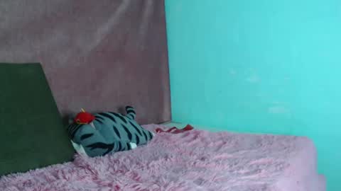 Dafne online show from December 2024 09:00:01 PM