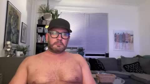 Datguy127 online show from March 2026 01:11:02 AM