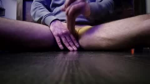 Snapshot of dav21id chatting on March 2025 11:27:01 PM Smelly foot lover online show from March 2025 11:27:01 PM