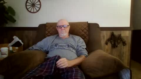 dave571960 online show from September 2025 10:38:02 AM