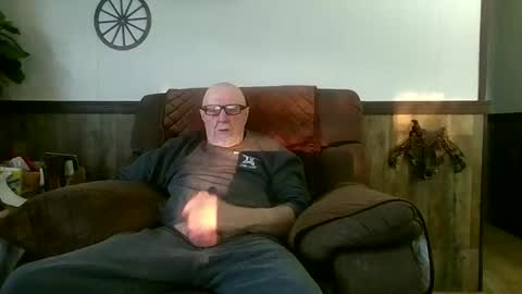 dave571960 online show from April 2026 10:42:01 AM