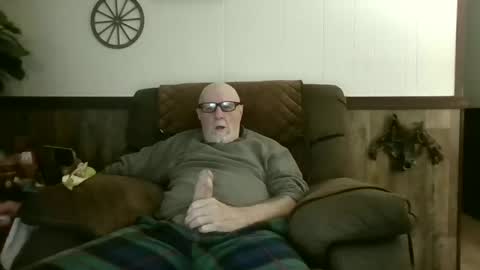 dave571960 online show from May 2026 10:32:02 AM
