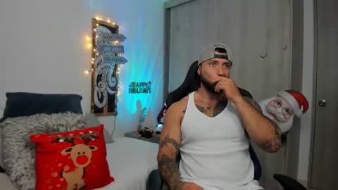 Snapshot of dave_max93 chatting on December 2024 03:11:02 PM DAVE MAX online show from December 2024 03:11:02 PM