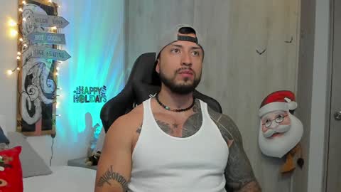 Snapshot of dave_max93 chatting on December 2024 08:43:02 PM DAVE MAX online show from December 2024 08:43:02 PM