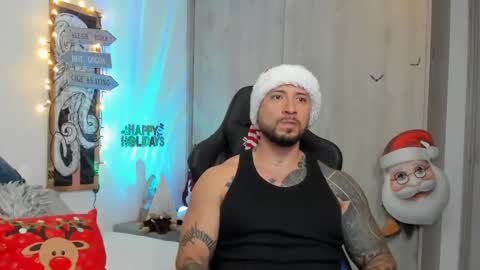 Snapshot of dave_max93 chatting on December 2024 06:16:01 PM DAVE MAX online show from December 2024 06:16:01 PM
