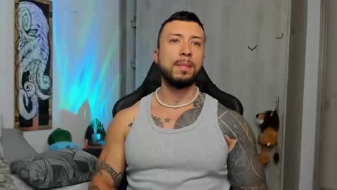 Snapshot of dave_max93 chatting on January 2025 03:40:02 PM DAVE MAX online show from January 2025 03:40:02 PM
