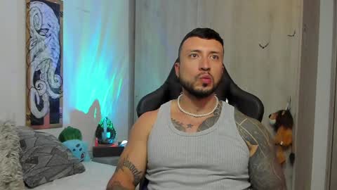 Snapshot of dave_max93 chatting on January 2025 02:43:02 AM DAVE MAX online show from January 2025 02:43:02 AM