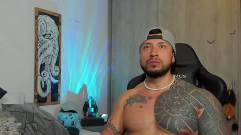 Snapshot of dave_max93 chatting on January 2025 06:31:01 AM DAVE MAX online show from January 2025 06:31:01 AM