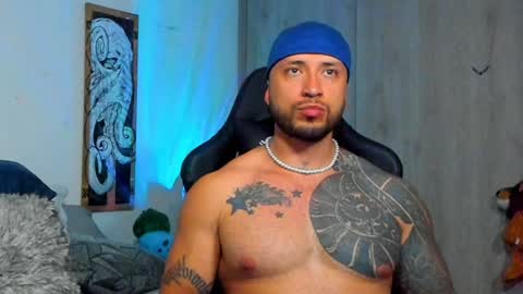 Snapshot of dave_max93 chatting on January 2025 02:25:02 AM DAVE MAX online show from January 2025 02:25:02 AM