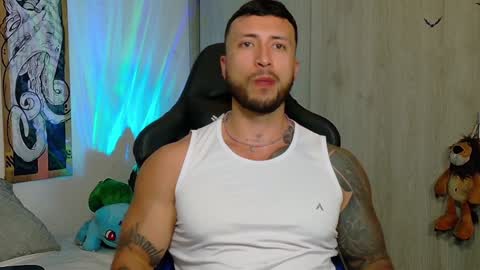Snapshot of dave_max93 chatting on February 2025 03:08:02 AM DAVE MAX online show from February 2025 03:08:02 AM
