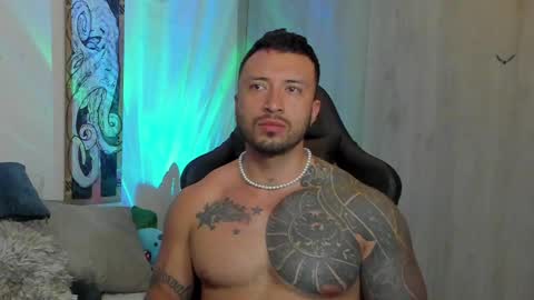 Snapshot of dave_max93 chatting on February 2025 03:04:01 AM DAVE MAX online show from February 2025 03:04:01 AM