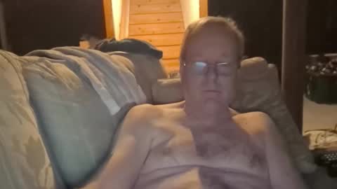 davecock50 online show from April 2026 04:15:01 AM