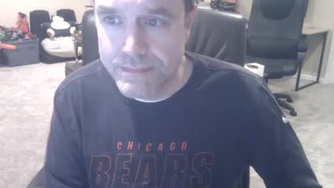 Snapshot of daved14u chatting on December 2024 06:25:02 AM daved14u online show from December 2024 06:25:02 AM