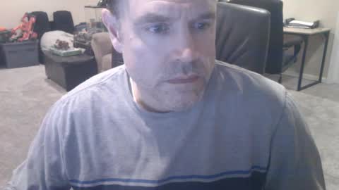 Snapshot of daved14u chatting on February 2025 06:46:02 AM daved14u online show from February 2025 06:46:02 AM