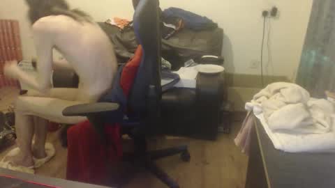 dave online show from October 2025 09:04:01 PM