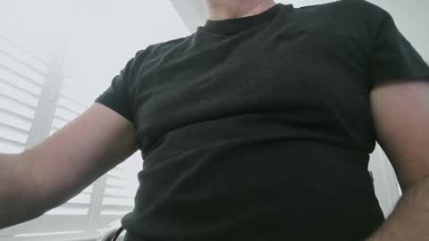 davesu12345 online show from March 2026 08:40:01 AM