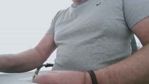davesu12345 online show from June 2026 11:33:01 AM