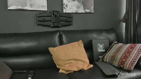 Daves online show from October 2025 01:02:02 PM