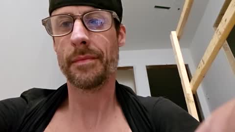 Snapshot of david1982yesyes chatting on May 2026 02:53:02 AM david1982yesyes online show from May 2026 02:53:02 AM