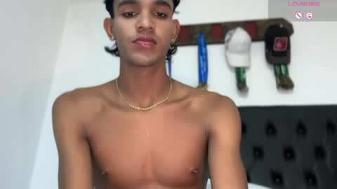 Snapshot of david_hot44 chatting on May 2026 11:12:01 PM david_hot44 online show from May 2026 11:12:01 PM