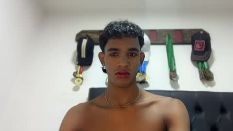 Snapshot of david_hot44 chatting on June 2026 05:09:02 AM david_hot44 online show from June 2026 05:09:02 AM