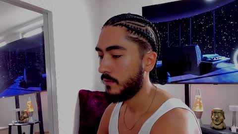 Snapshot of david_johnson372 chatting on February 2025 03:56:01 PM Hey im David that loves to explore and speak their fantasies. Very open talktative and nice. Feel free to chat with me online show from February 2025 03:56:01 PM