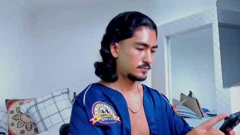 Snapshot of david_johnson372 chatting on September 2025 12:48:01 PM Hey im David that loves to explore and speak their fantasies. Very open talktative and nice. Feel free to chat with me online show from September 2025 12:48:01 PM
