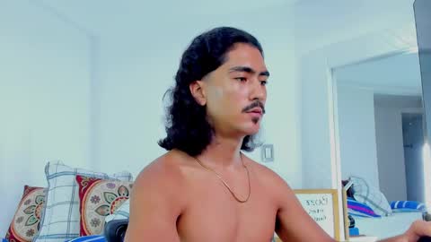 Snapshot of david_johnson372 chatting on September 2025 12:39:02 PM Hey im David that loves to explore and speak their fantasies. Very open talktative and nice. Feel free to chat with me online show from September 2025 12:39:02 PM