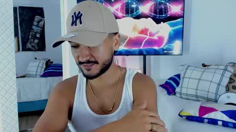 Snapshot of david_johnson372 chatting on March 2026 01:23:02 AM Hey im David that loves to explore and speak their fantasies. Very open talktative and nice. Feel free to chat with me online show from March 2026 01:23:02 AM