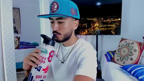 Hey im David that loves to explore and speak their fantasies. Very open talktative and nice. Feel free to chat with me online show from March 2026 02:21:02 PM