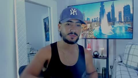 Hey im David that loves to explore and speak their fantasies. Very open talktative and nice. Feel free to chat with me online show from April 2026 01:32:01 AM