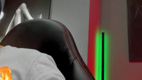 Snapshot of david_jons7 chatting on September 2025 08:19:01 PM David Jons online show from September 2025 08:19:01 PM