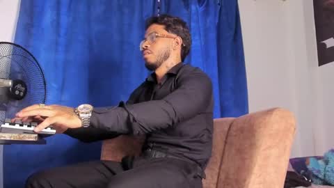 Davide online show from October 2025 09:22:01 PM