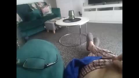 davidf75 online show from October 2025 07:51:01 AM