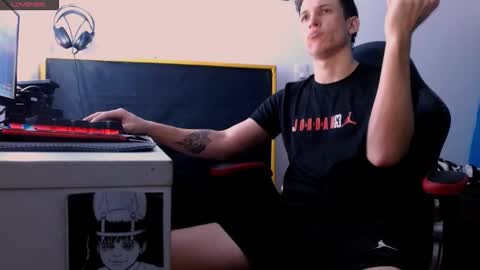 davidsalazar33 online show from March 2026 10:57:01 PM