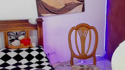 Davies brown    schedule 12pm to 5pm col time online show from January 2025 08:22:01 PM