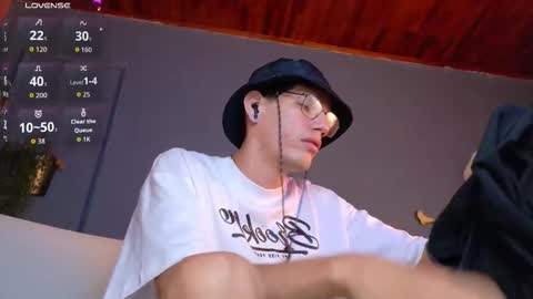 daviid_huge online show from September 2025 08:25:01 AM