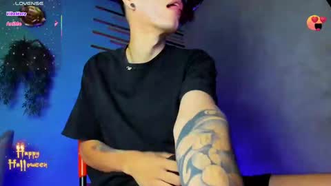 daviid_huge online show from October 2025 01:32:01 PM