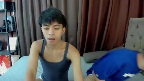 Snapshot of davincihugecock chatting on April 2026 04:46:02 PM daniel online show from April 2026 04:46:02 PM