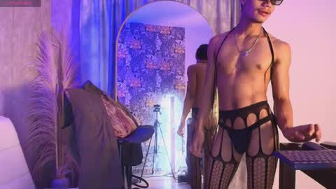 Davis online show from April 2026 07:58:01 PM