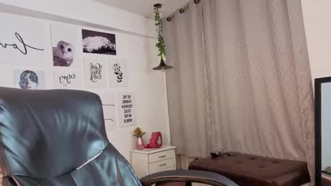 davoxer online show from December 2025 03:26:02 AM