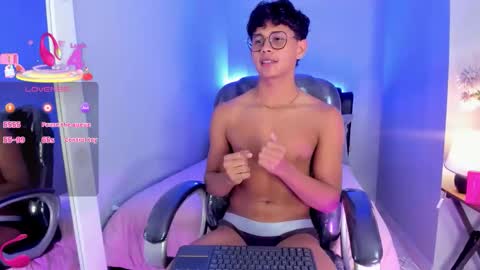 dawn_16 online show from November 2025 10:02:01 PM