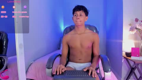 dawn_16 online show from December 2025 09:24:02 PM