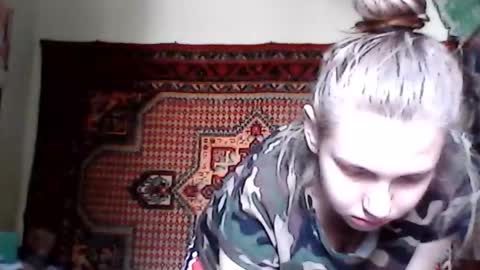 Mila online show from September 2025 07:55:02 AM
