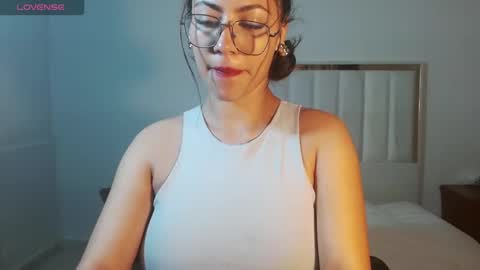 Snapshot of dayana_sub_ chatting on November 2025 09:46:02 PM dayana online show from November 2025 09:46:02 PM