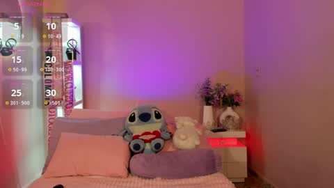 Dayana Hill online show from July 2026 10:02:02 PM